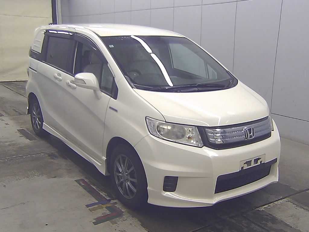 HONDA FREED SPIKE