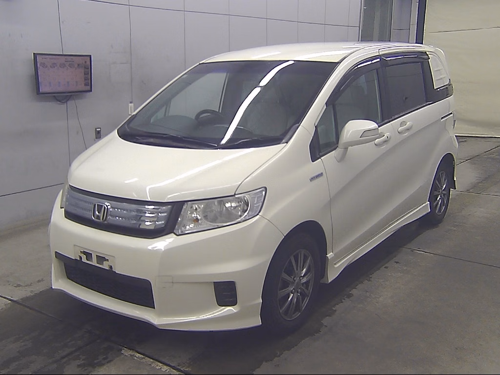 HONDA FREED SPIKE