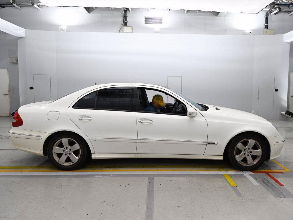 MERCEDES-BENZ E-CLASS