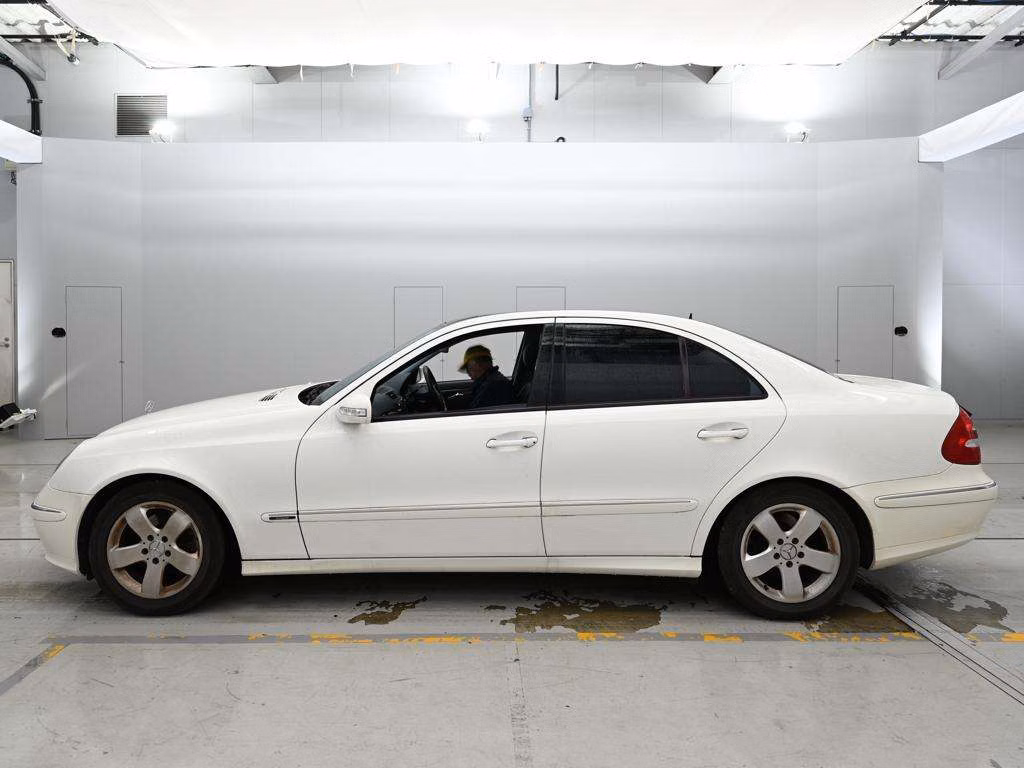 MERCEDES-BENZ E-CLASS