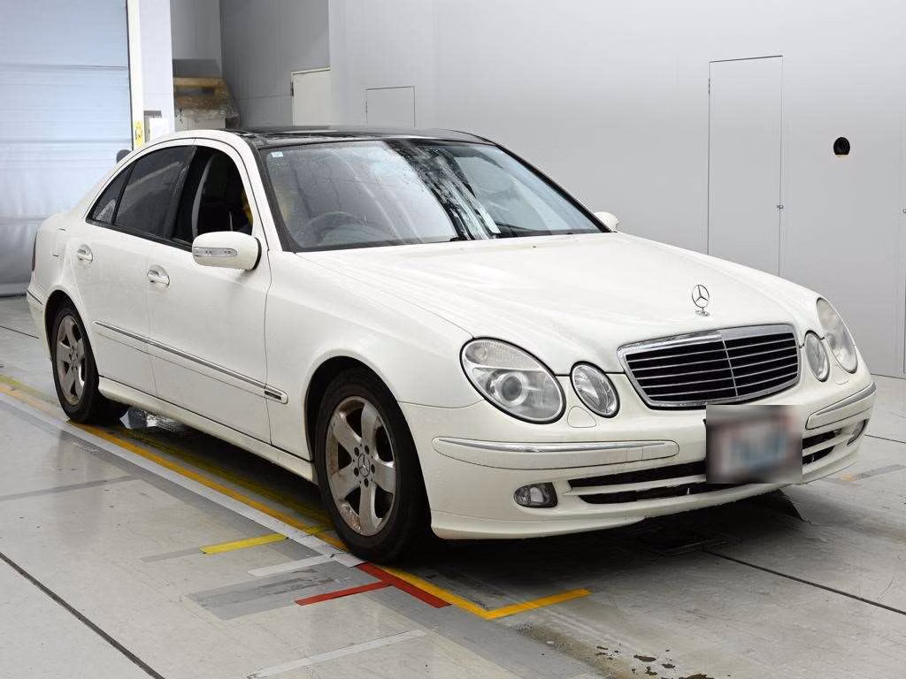 MERCEDES-BENZ E-CLASS