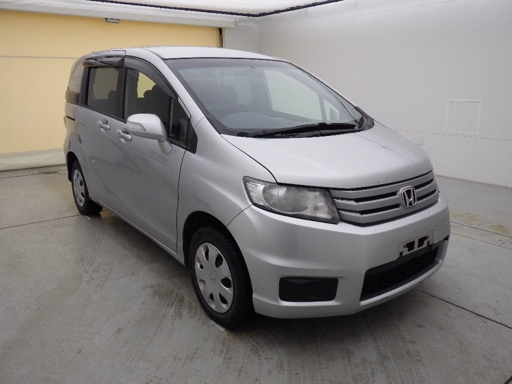 HONDA FREED SPIKE