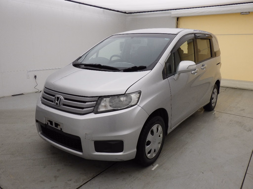 HONDA FREED SPIKE