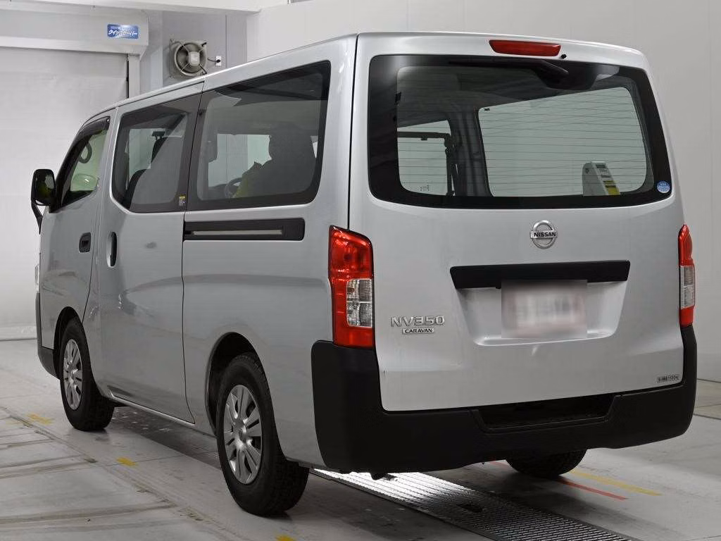 NISSAN NV350 CARAVAN