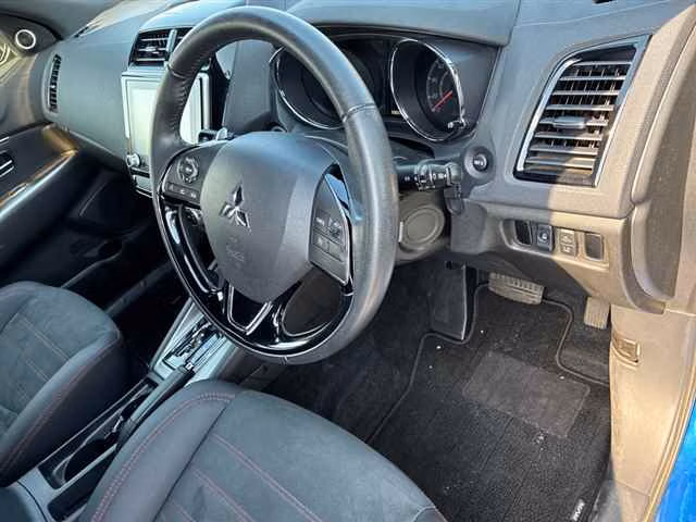 MITSUBISHI RVR
