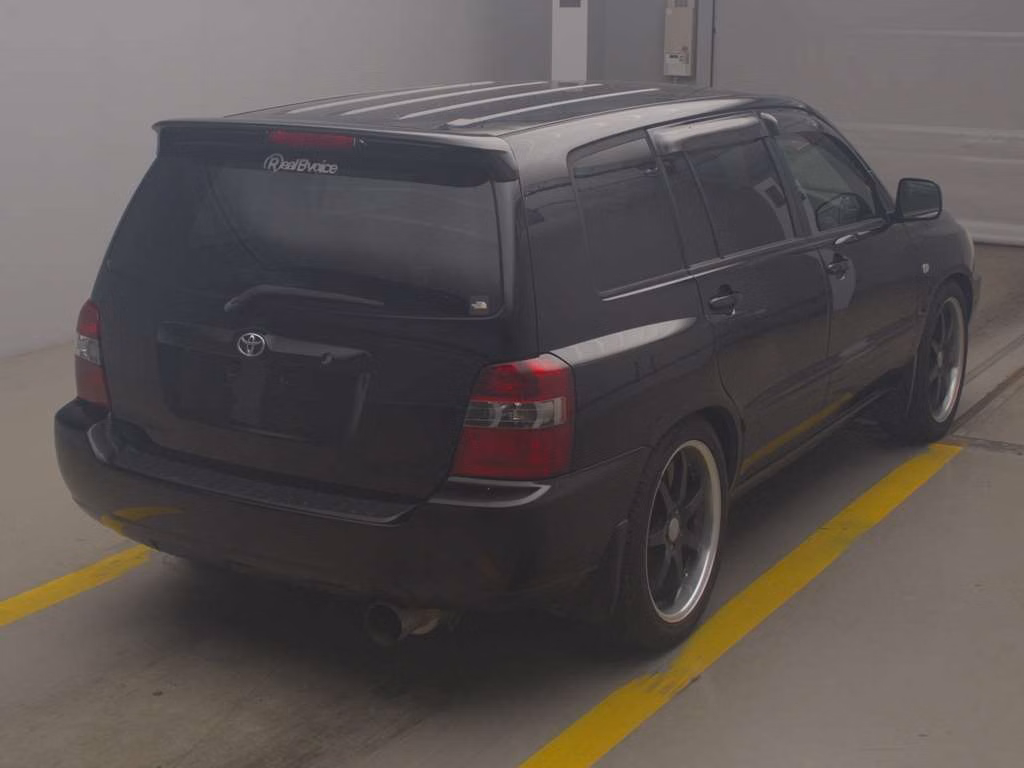 TOYOTA KLUGER V