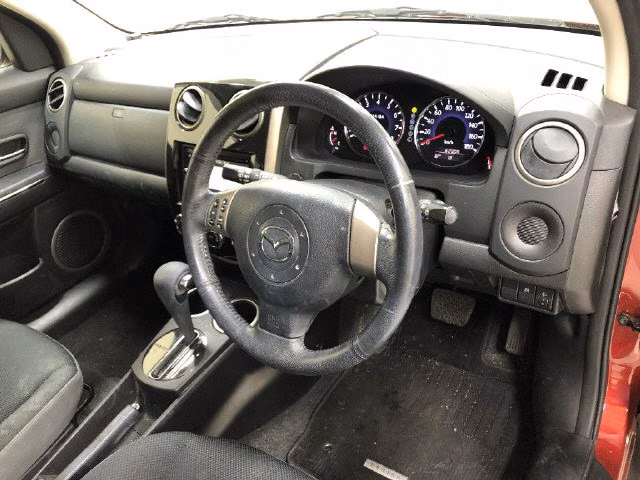 MAZDA VERISA