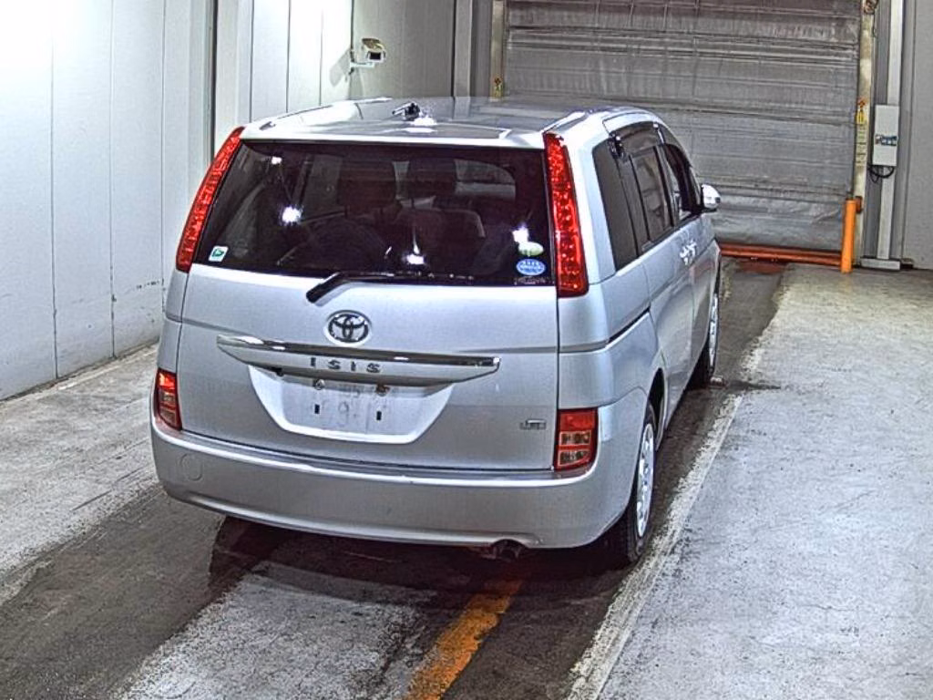 TOYOTA ISIS