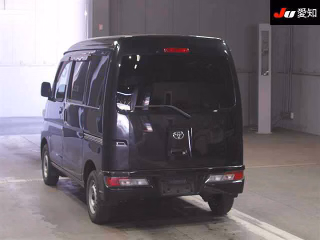 TOYOTA PIXIS VAN