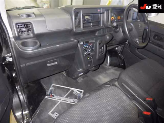 TOYOTA PIXIS VAN