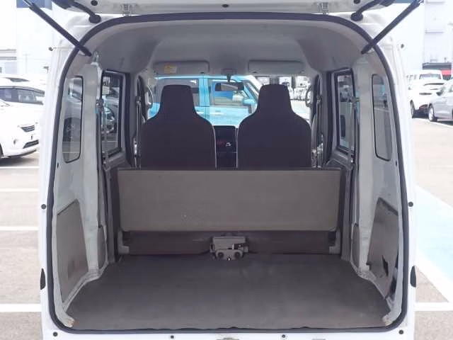 NISSAN NV100 CLIPPER