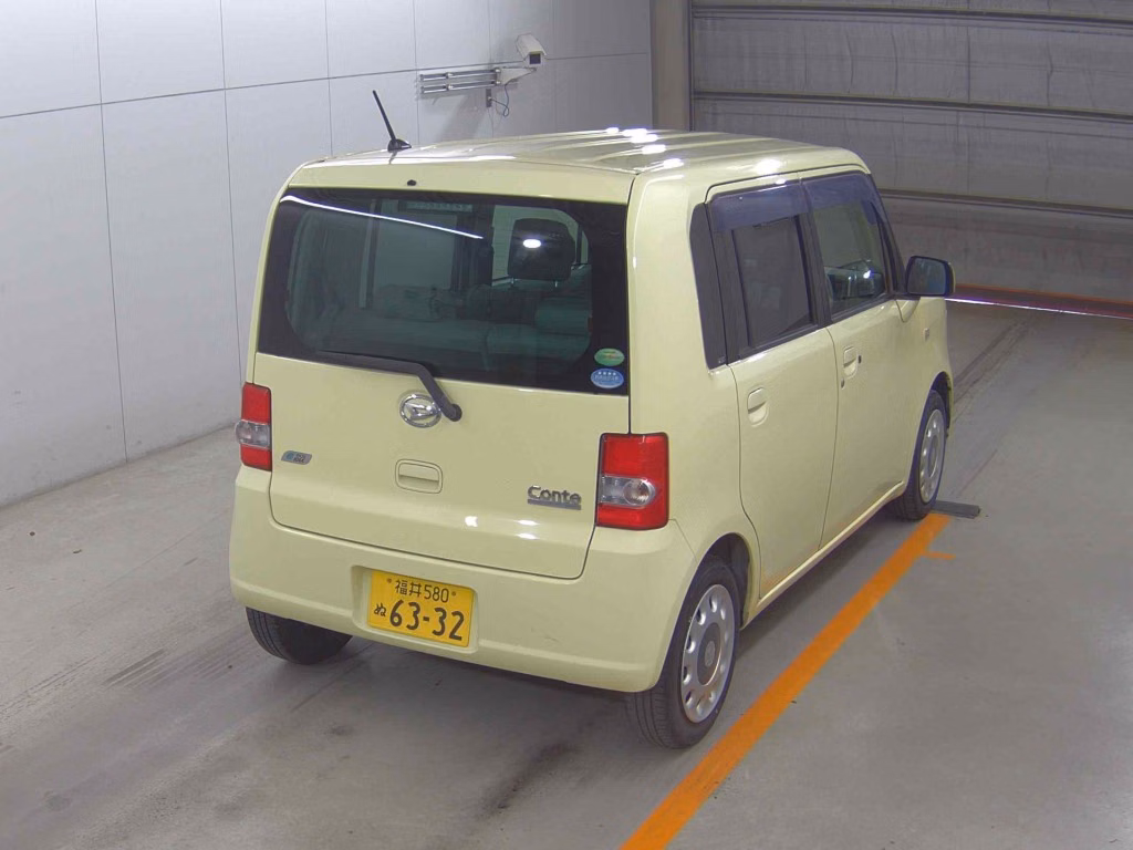 DAIHATSU MOVE CONTE