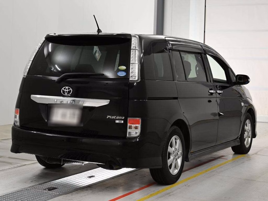 TOYOTA ISIS