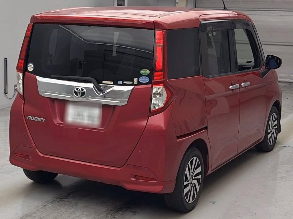 TOYOTA ROOMY