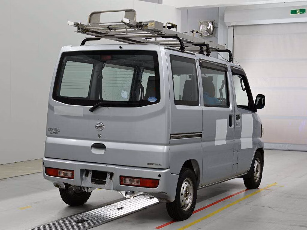 NISSAN NV100 CLIPPER