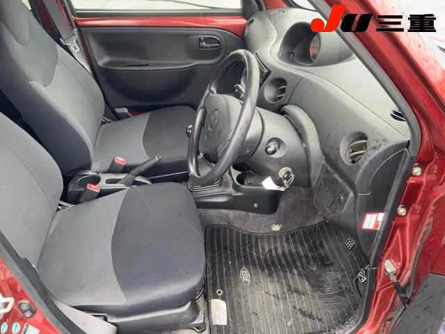 DAIHATSU ESSE