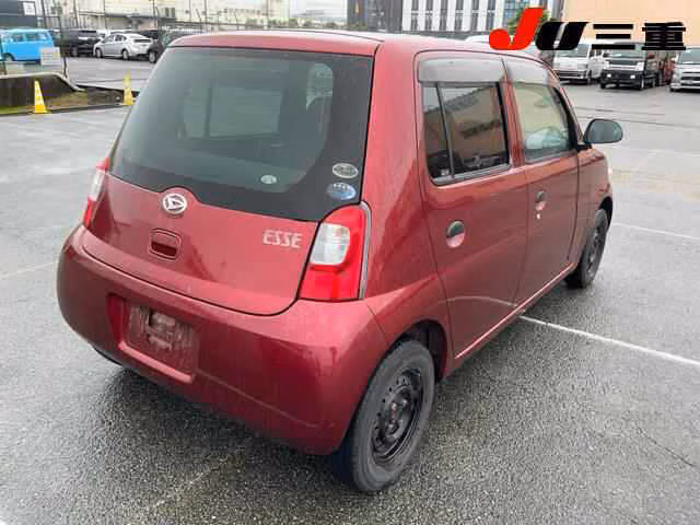 DAIHATSU ESSE