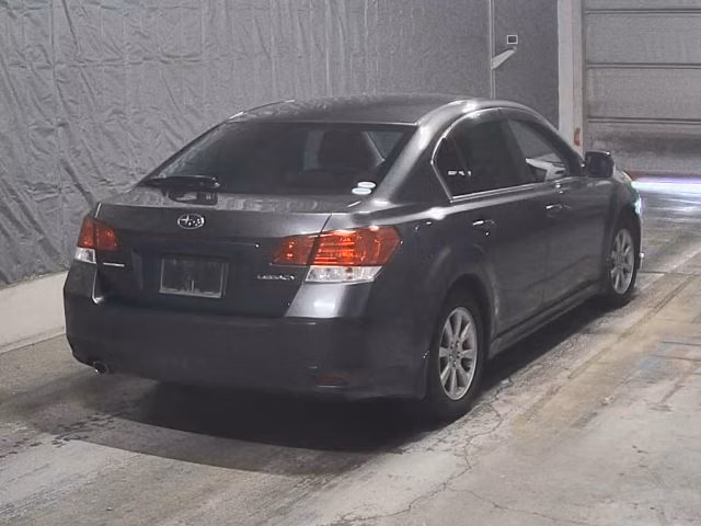SUBARU LEGACY B4