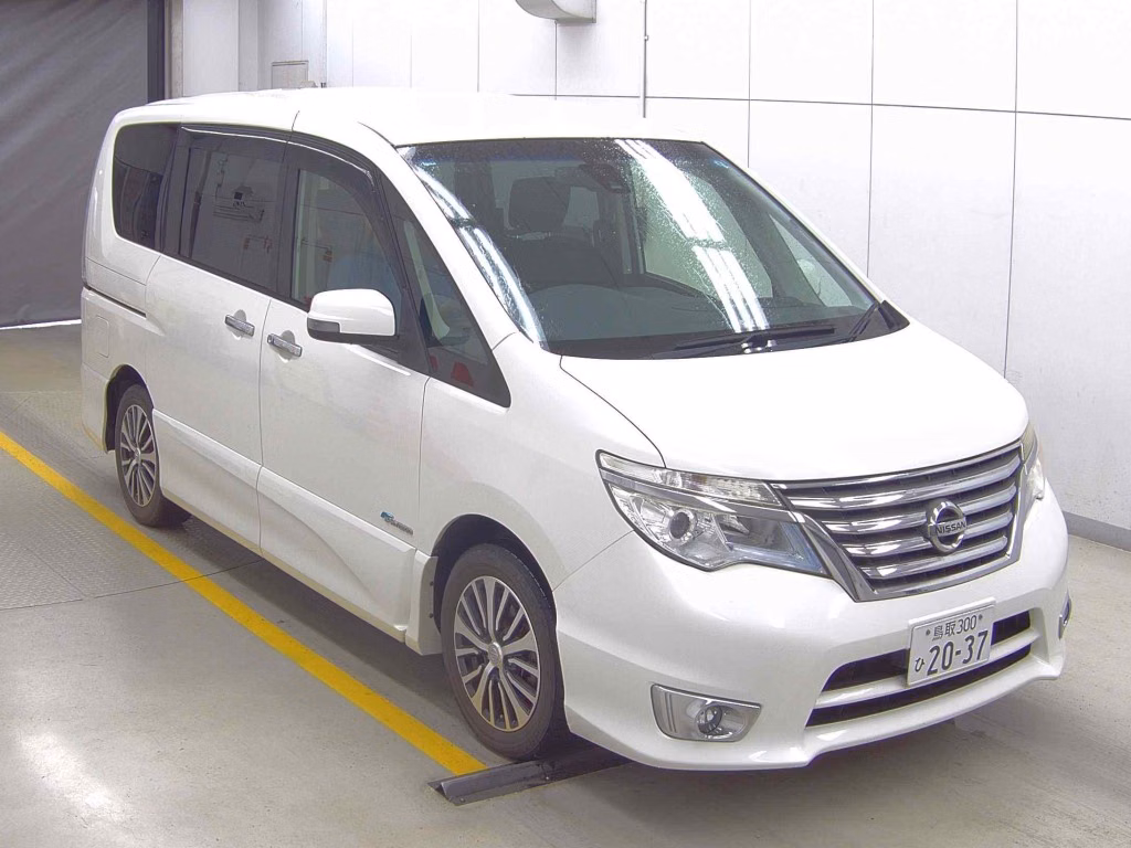 NISSAN SERENA