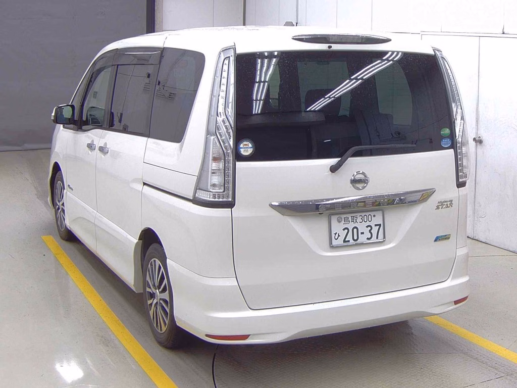 NISSAN SERENA