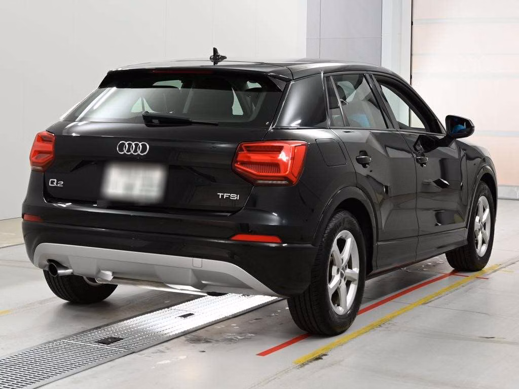 AUDI Q2