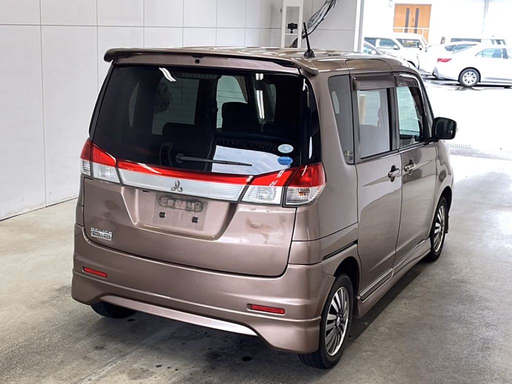 MITSUBISHI DELICA D:2