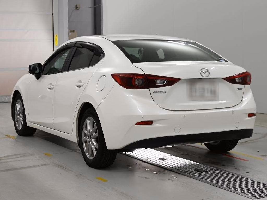 MAZDA AXELA