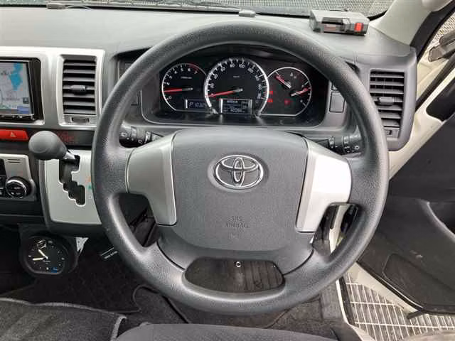 TOYOTA REGIUS ACE