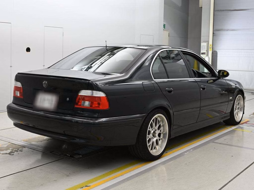 BMW 5-SERIES