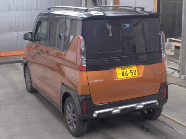 MITSUBISHI DELICA MINI