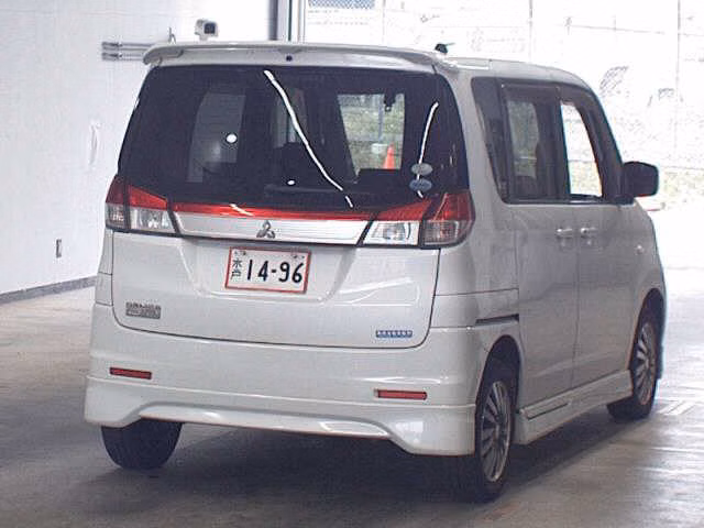 MITSUBISHI DELICA D:2
