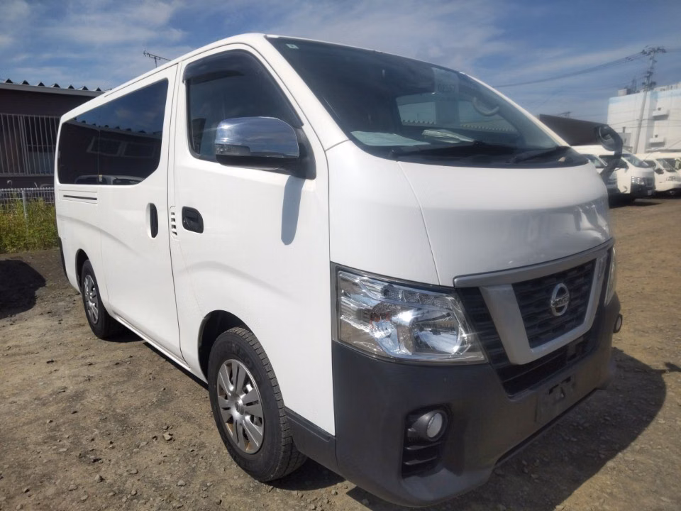 NISSAN NV350 CARAVAN