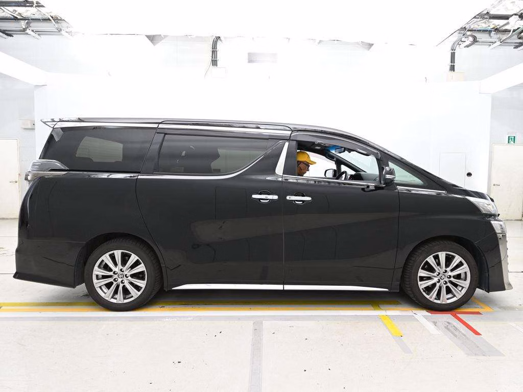 TOYOTA VELLFIRE