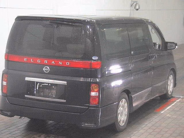 NISSAN ELGRAND