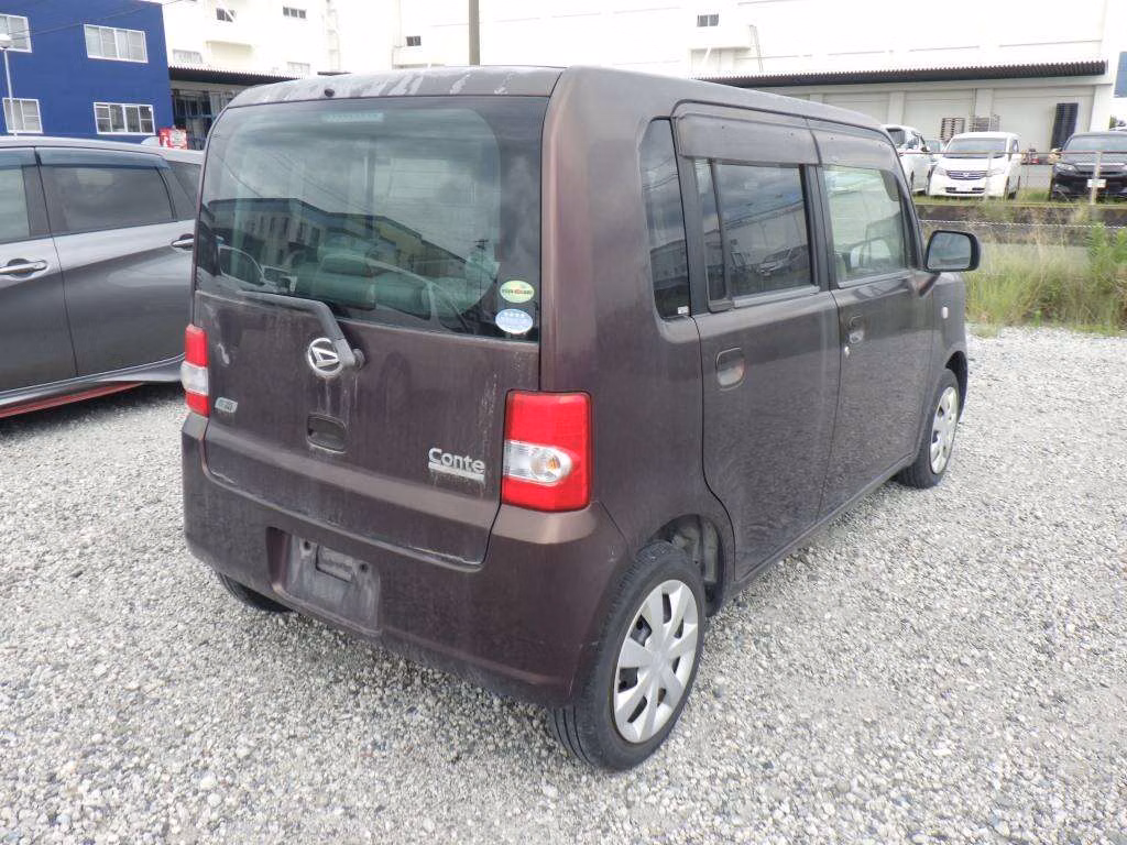 DAIHATSU MOVE CONTE