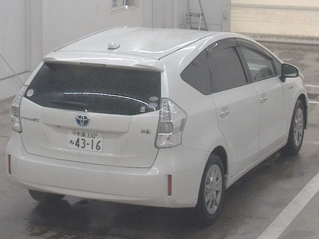 TOYOTA PRIUS ALPHA