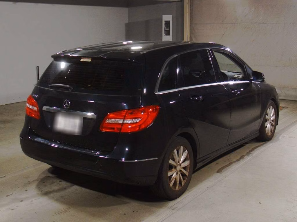 MERCEDES-BENZ B-CLASS