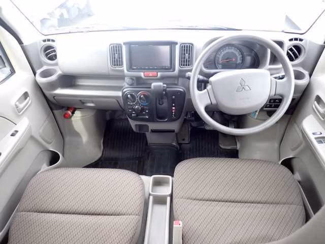 MITSUBISHI MINICAB
