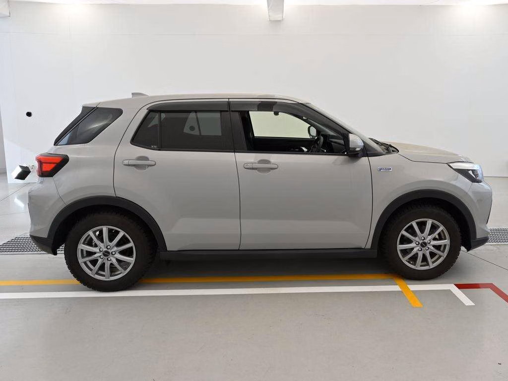 DAIHATSU ROCKY