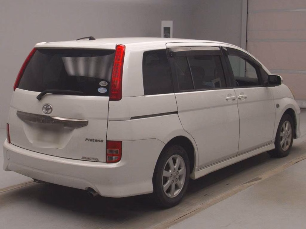 TOYOTA ISIS
