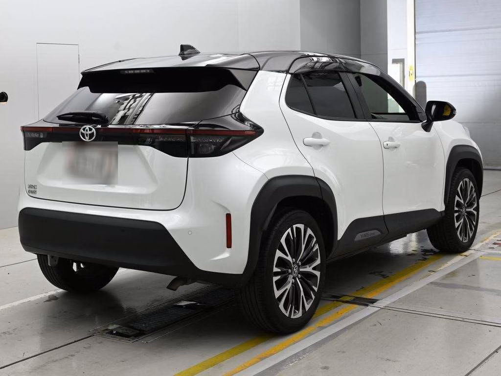 TOYOTA YARIS CROSS
