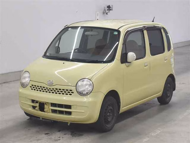 DAIHATSU MOVE LATTE