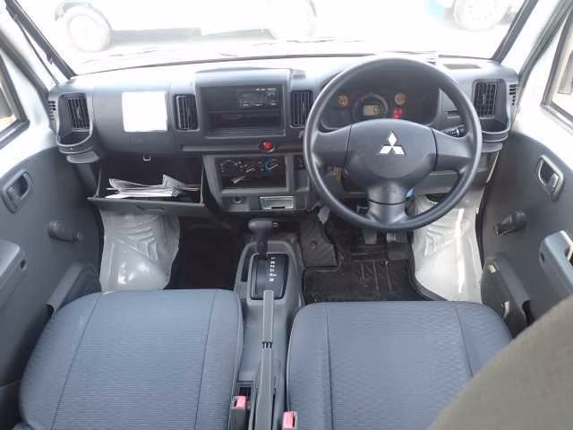 MITSUBISHI MINICAB MIEV