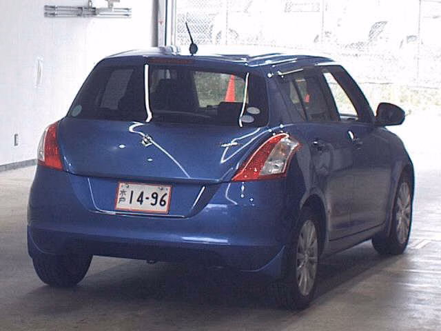 SUZUKI SWIFT