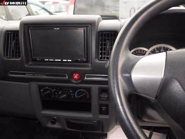MITSUBISHI TOWN BOX