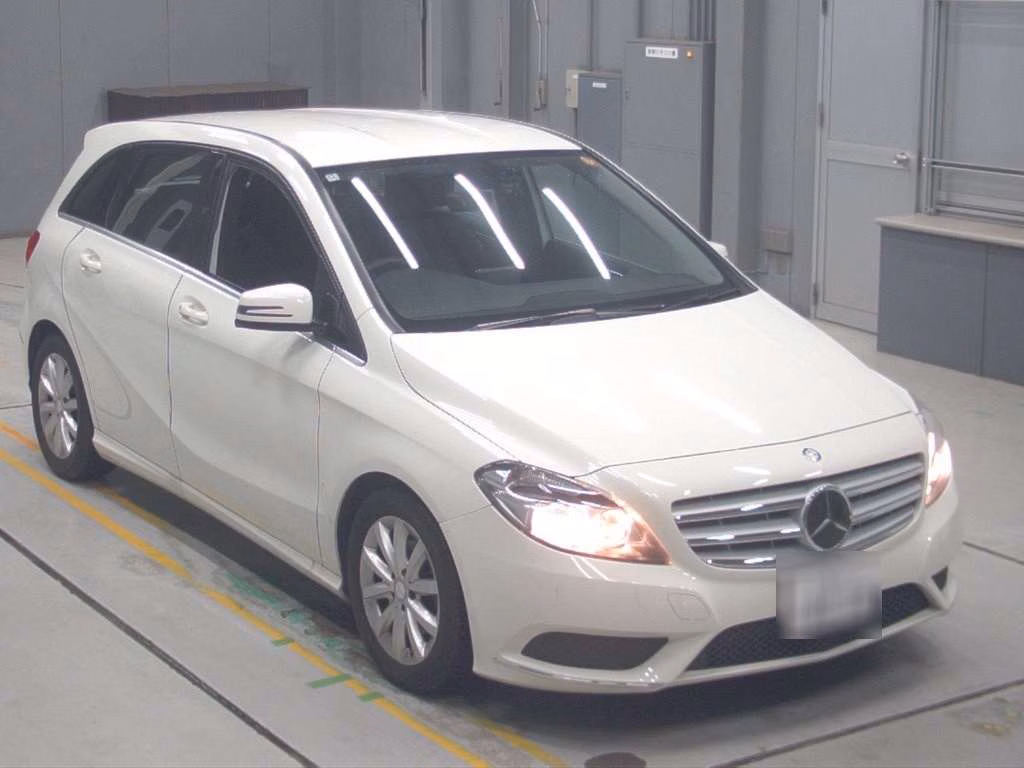 MERCEDES-BENZ B-CLASS