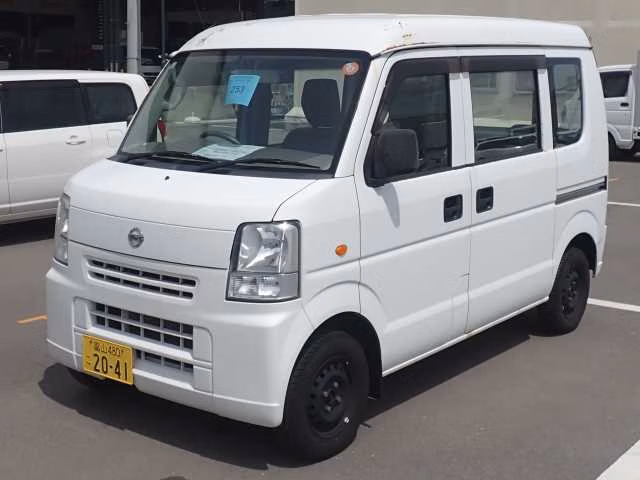 NISSAN NV100 CLIPPER