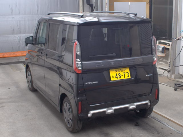 MITSUBISHI DELICA MINI