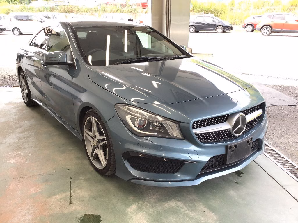 MERCEDES-BENZ CLA-CLASS