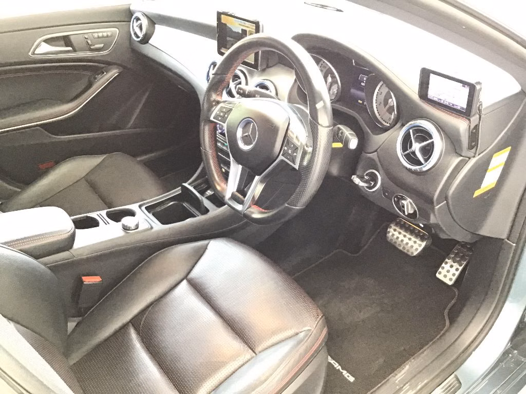 MERCEDES-BENZ CLA-CLASS